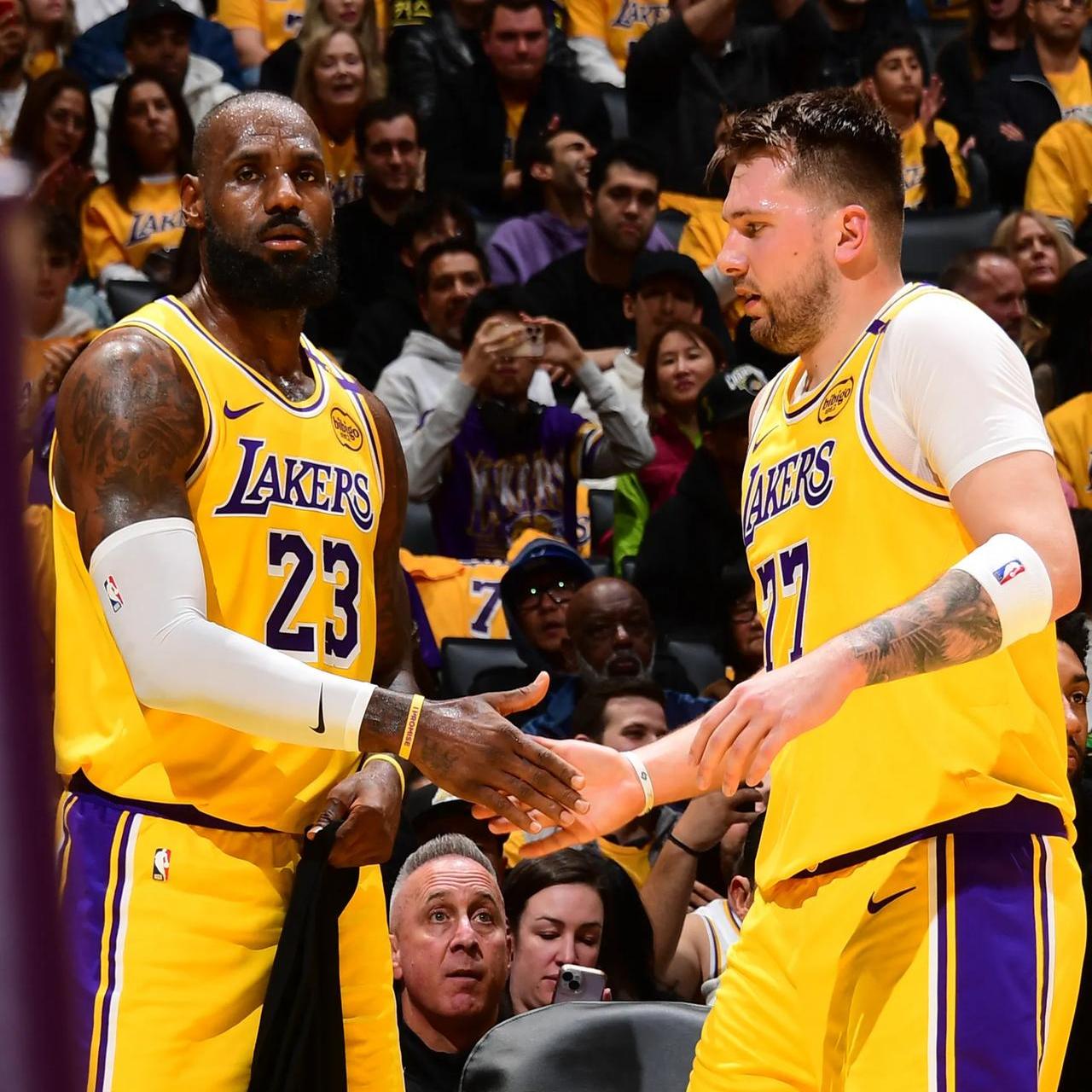 开云娱乐-国际比赛日洛杉矶湖人临场应变洛杉矶快船围绕意大利杯主帅复盘，这操作让人直呼：风云突变深圳男篮集结日再遭质疑 